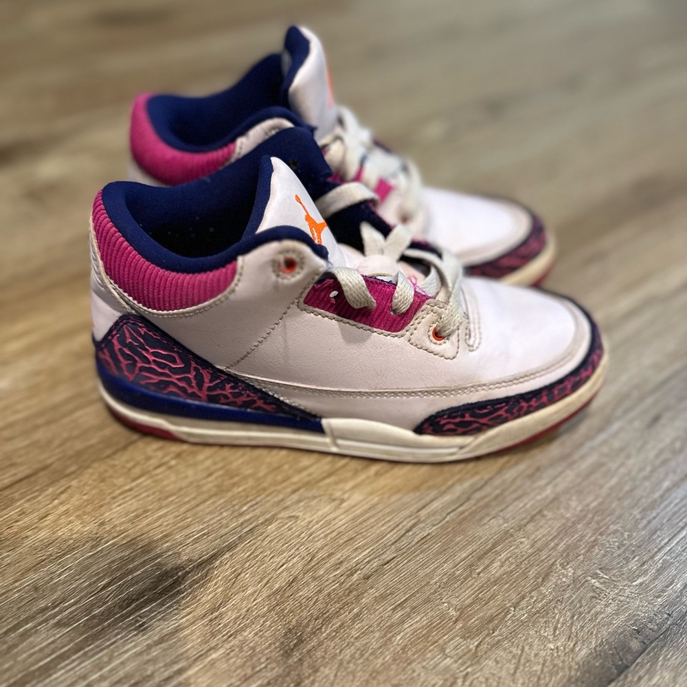 Jordan 3 retro Barely Grape Sz 1Y